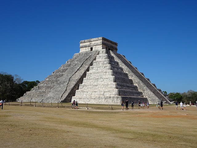 mayská pyramida